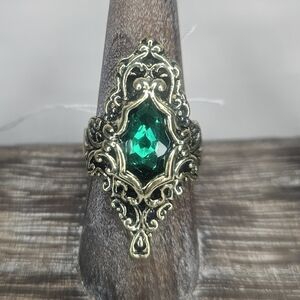 Gothic Green Rhinestone And Gold Tone Filigree Long Fashion Ring Sz 8 NWT